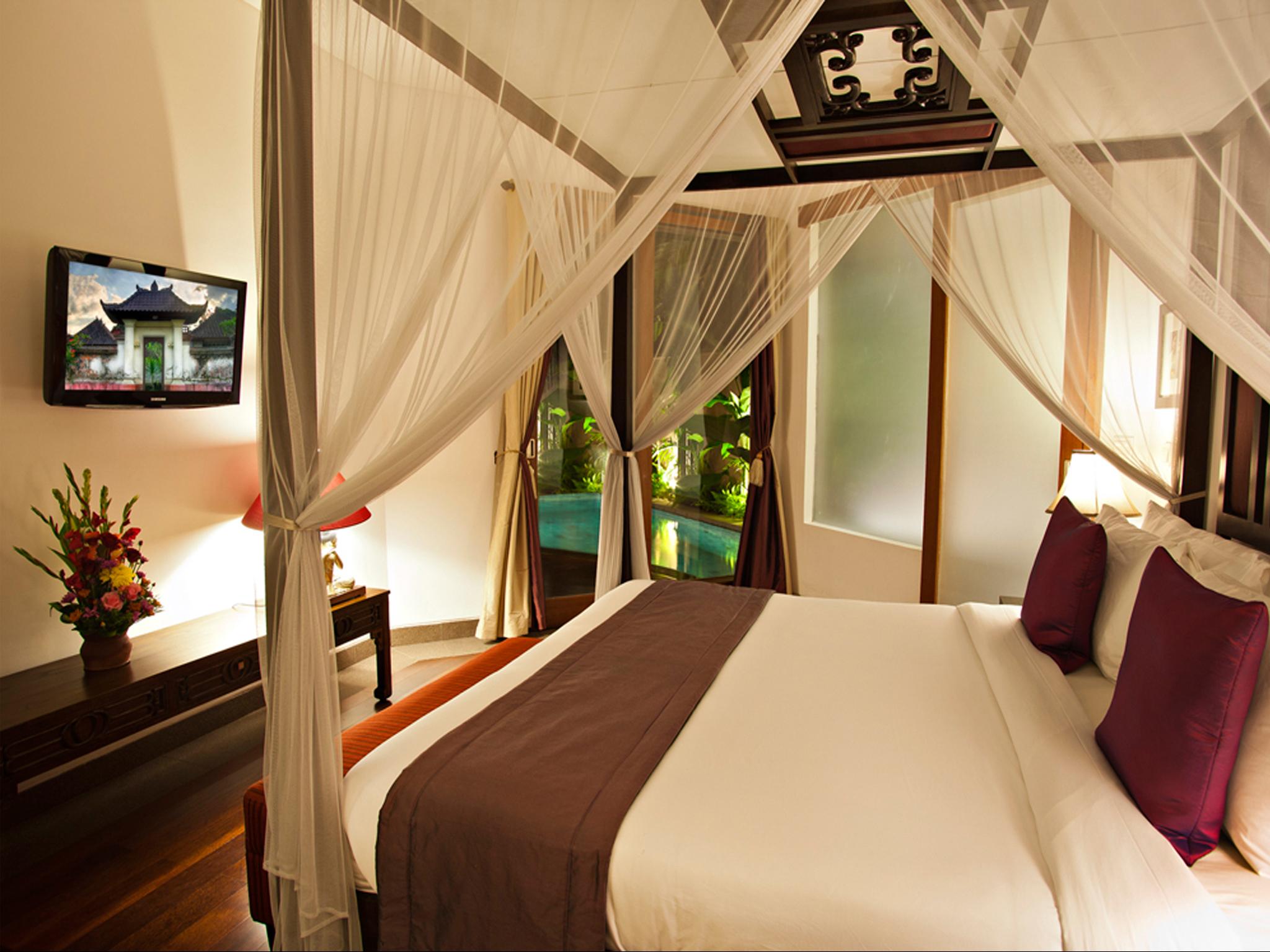 Honeymoon at One-Bedroom Pool Villa